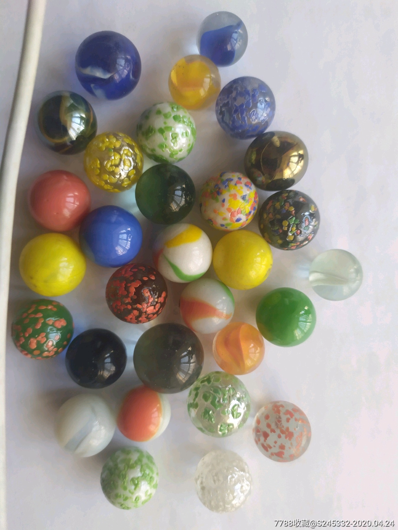 彩色玻璃球30个.