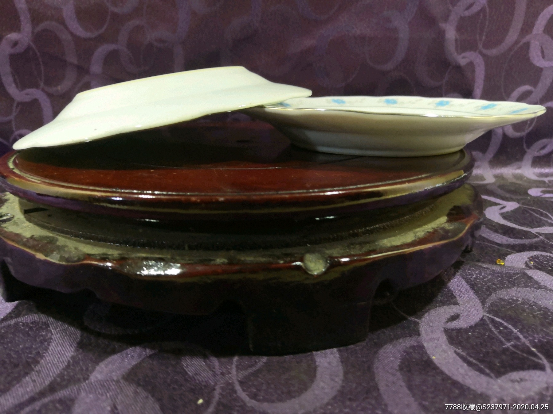 60年代景德镇红星瓷厂荷叶边小蓝花中碟一对