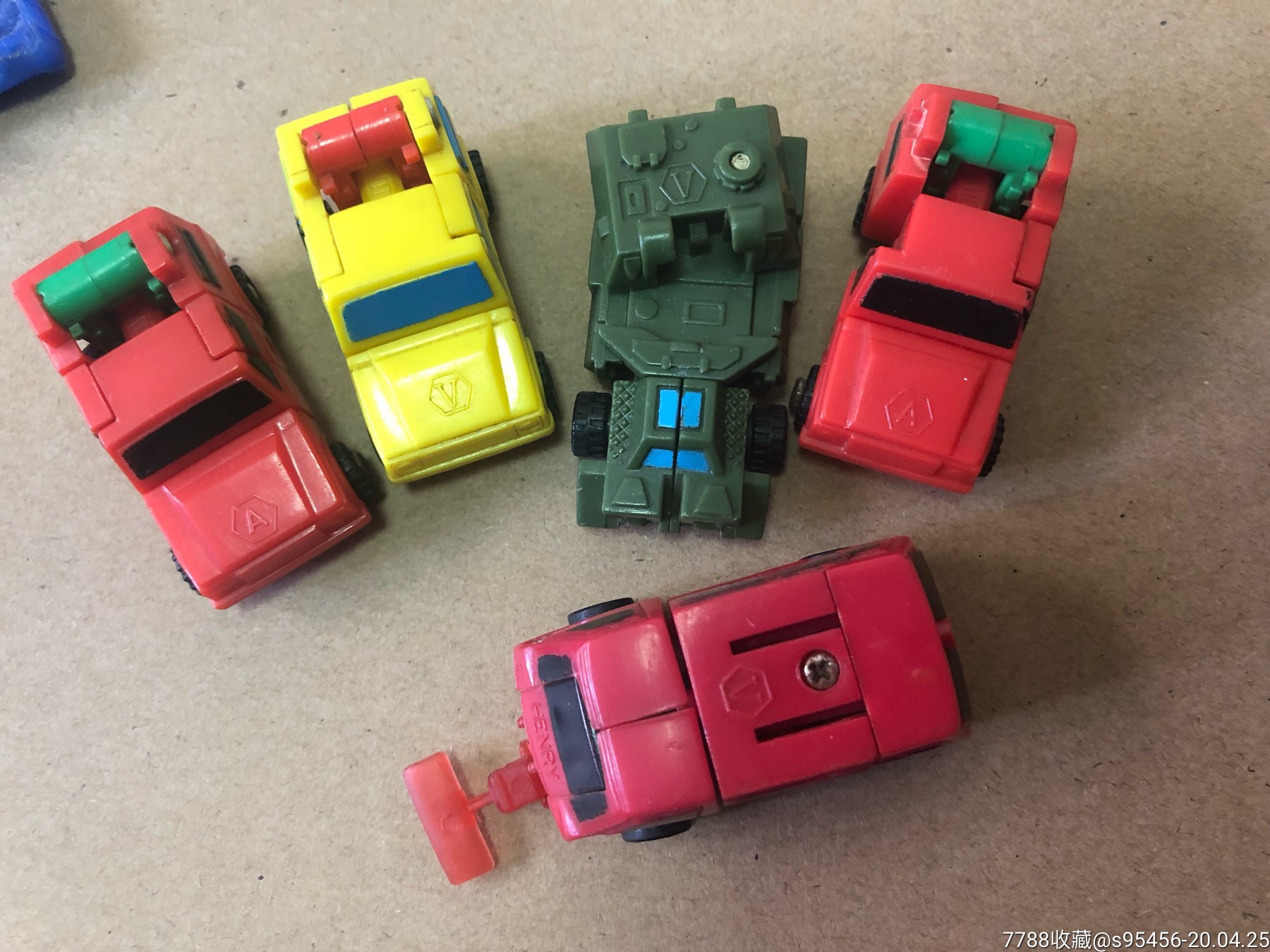 老d变形金刚玩具一堆合拍