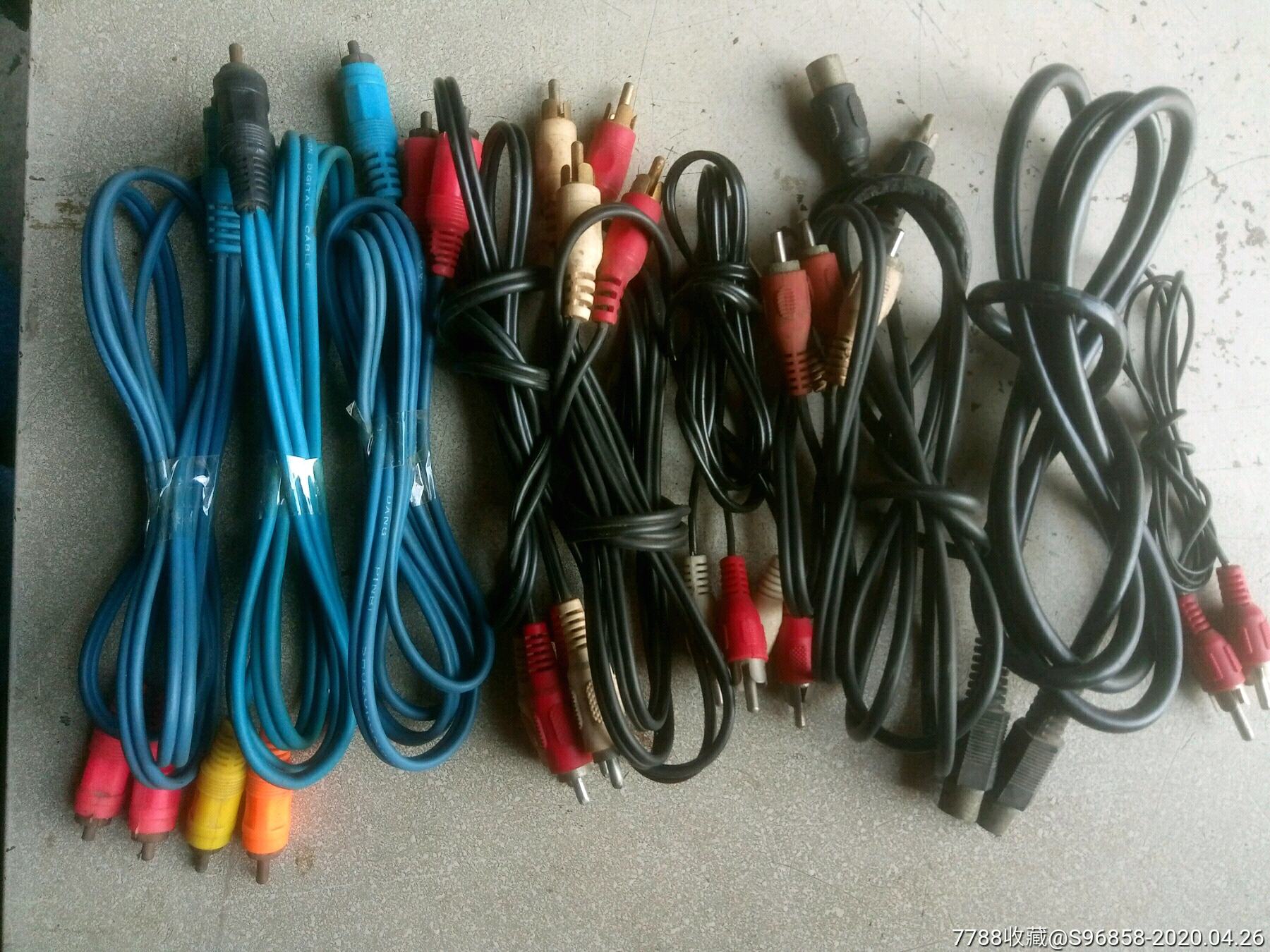 老库存,很重一大堆扩音机信号连接线