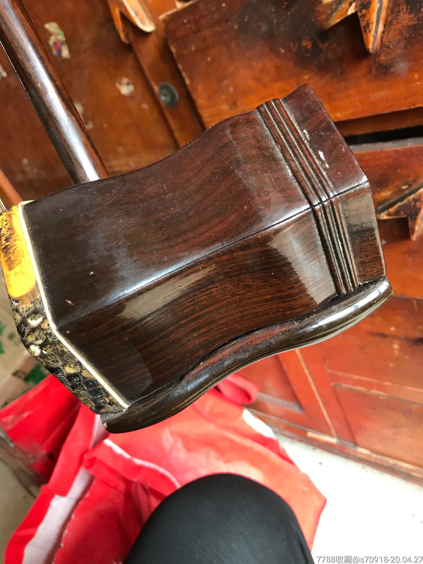 敦煌牌二胡,有一个边有裂-品看图.