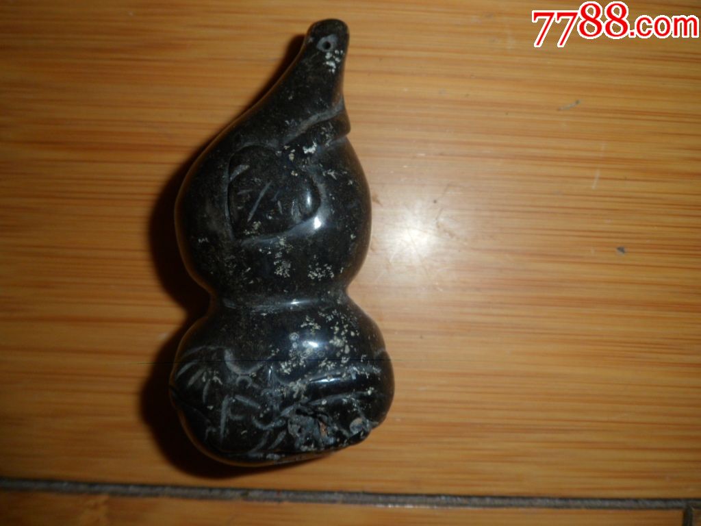 罕见的老黑翠葫芦手把件