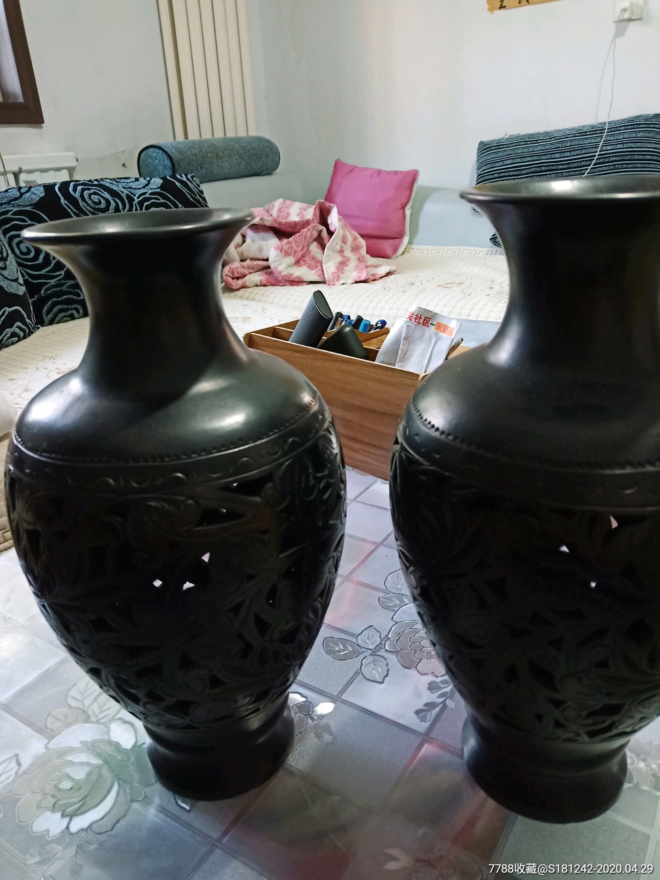 镂空黑陶花瓶_价格388元_第1张