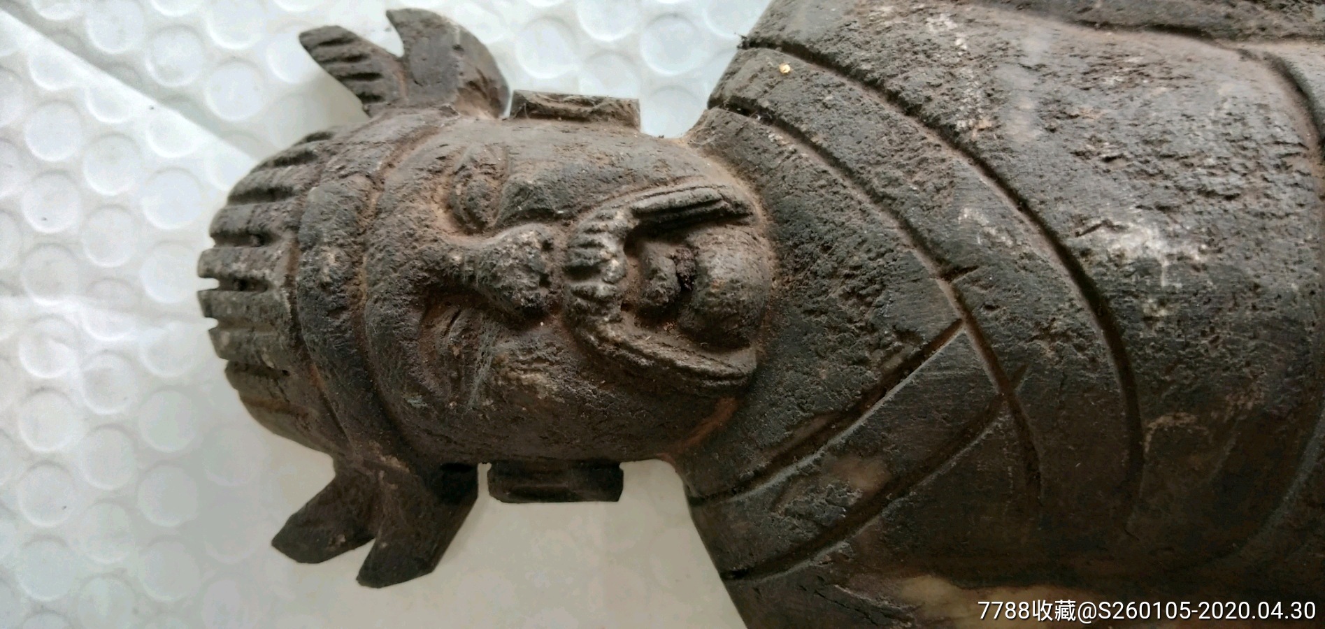 不知道叫啥石头人像.