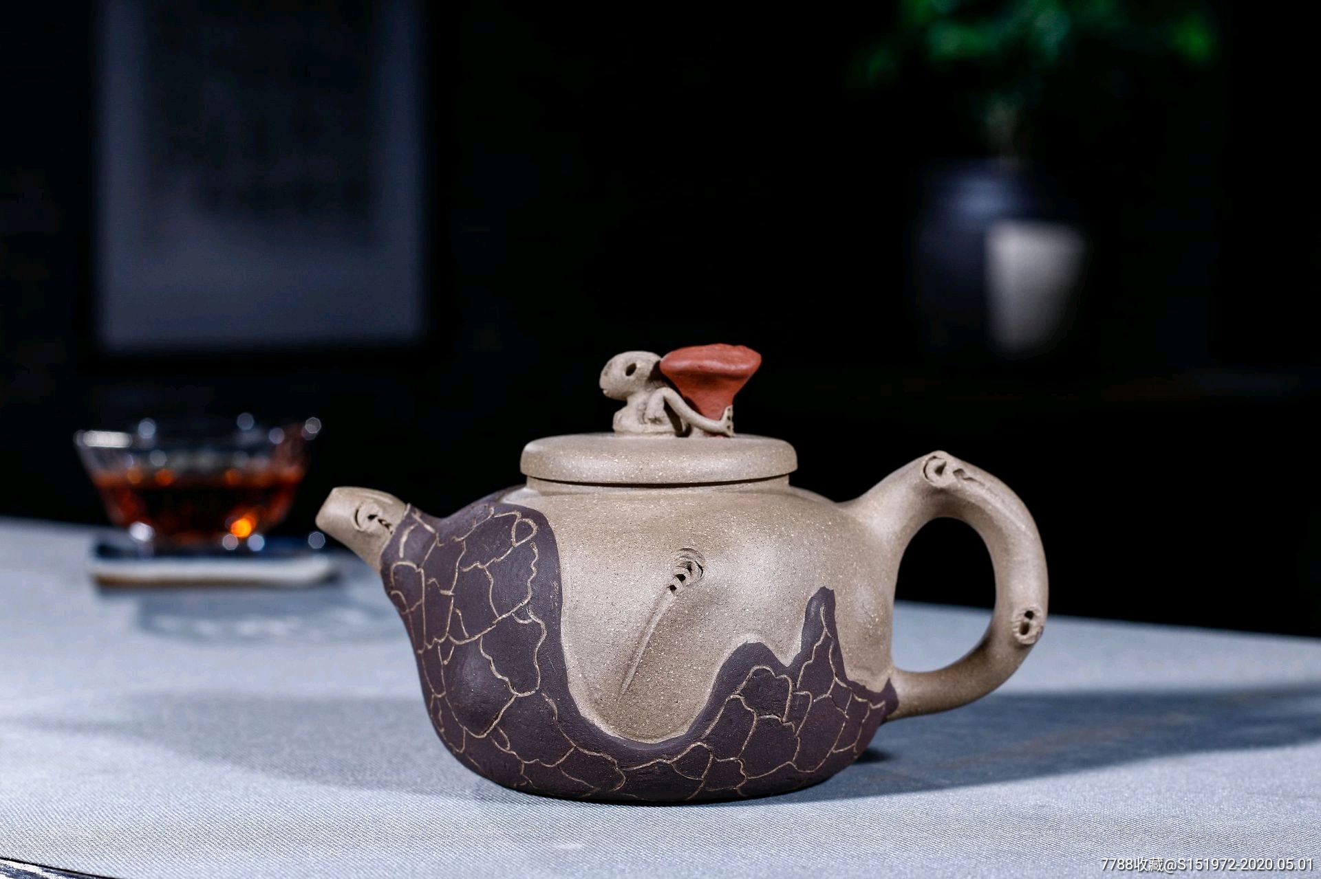 宜兴紫砂张成秀手工灵芝三色供春壶