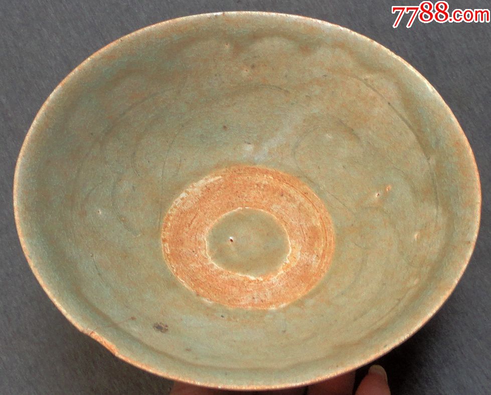 宋代湖田窑影青釉刻花碗