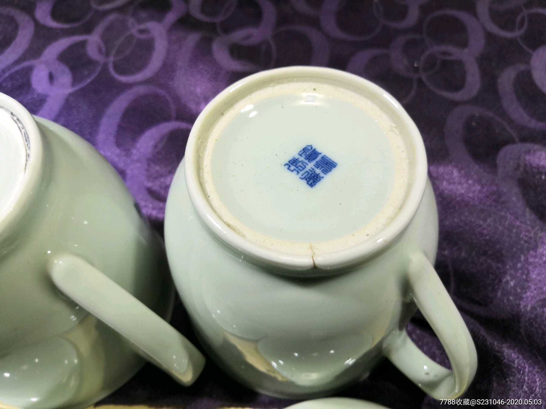 70年代景德镇红旗瓷厂手绘釉中彩菊花茶杯一对