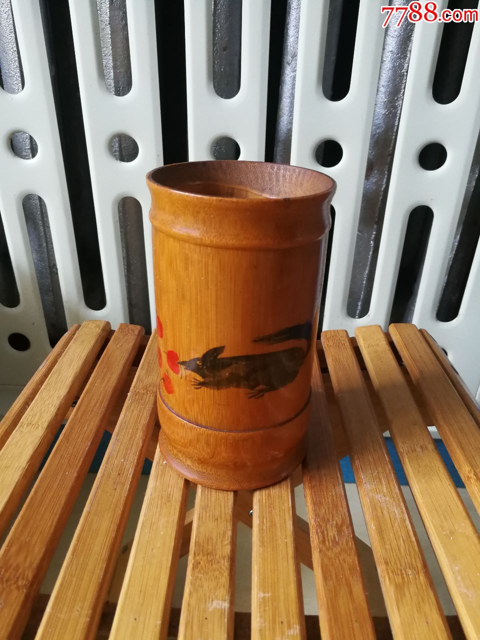 手绘老鼠图案笔筒