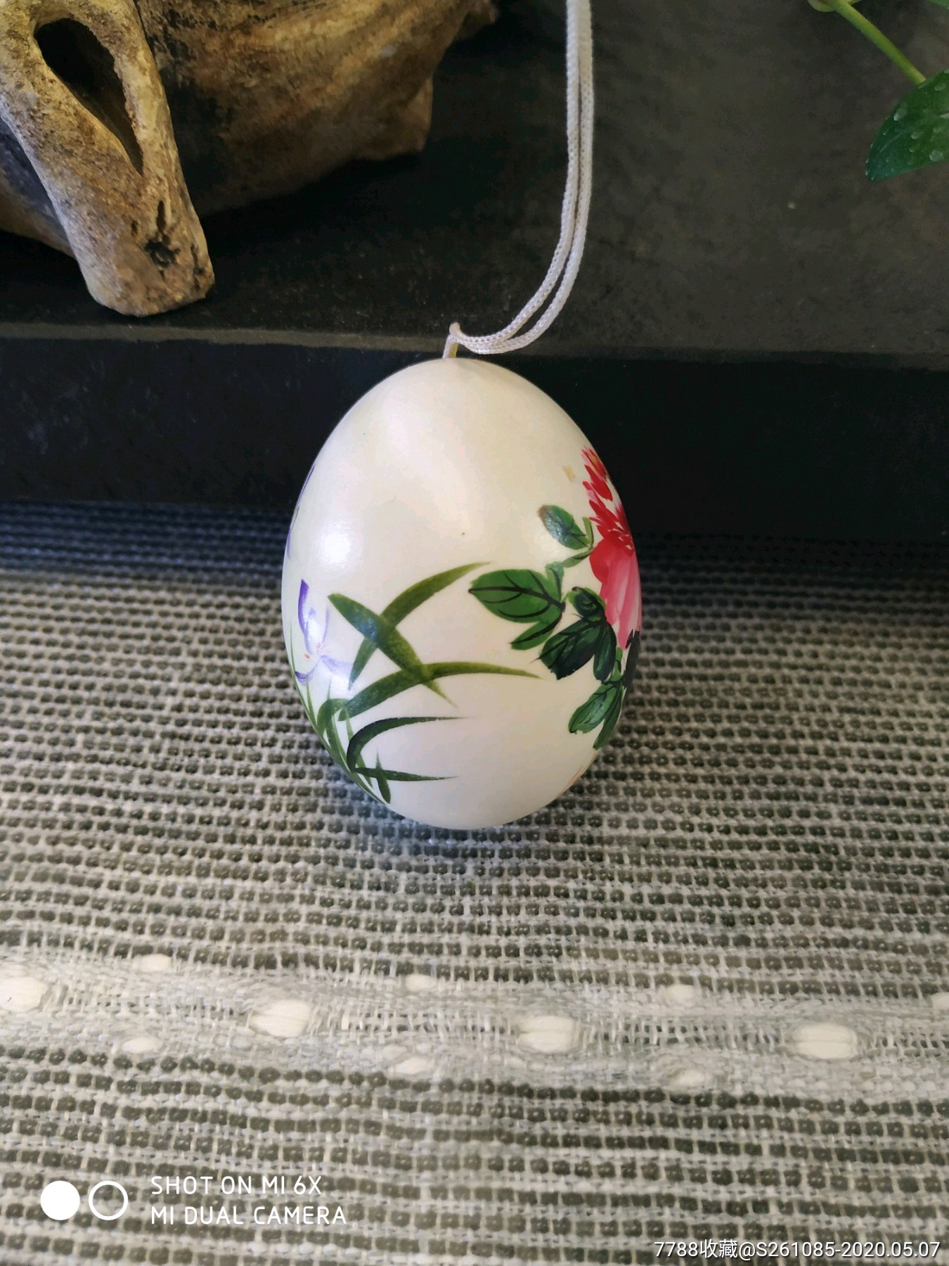 80年代蛋壳画,蝶恋花,粉彩手绘画.