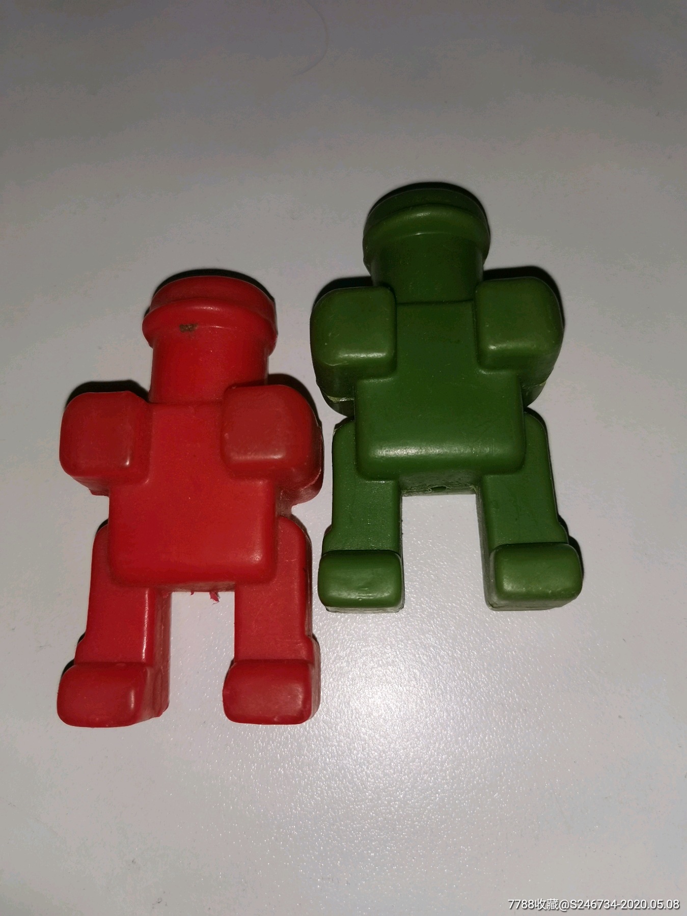 文革塑料玩具积木小人一对
