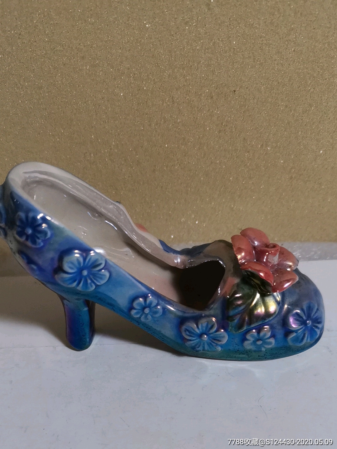 精美/陶瓷高跟鞋/一双/品好完整
