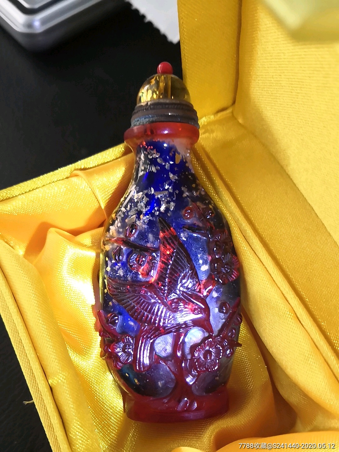 老琉璃洒金套料精品鼻烟壶