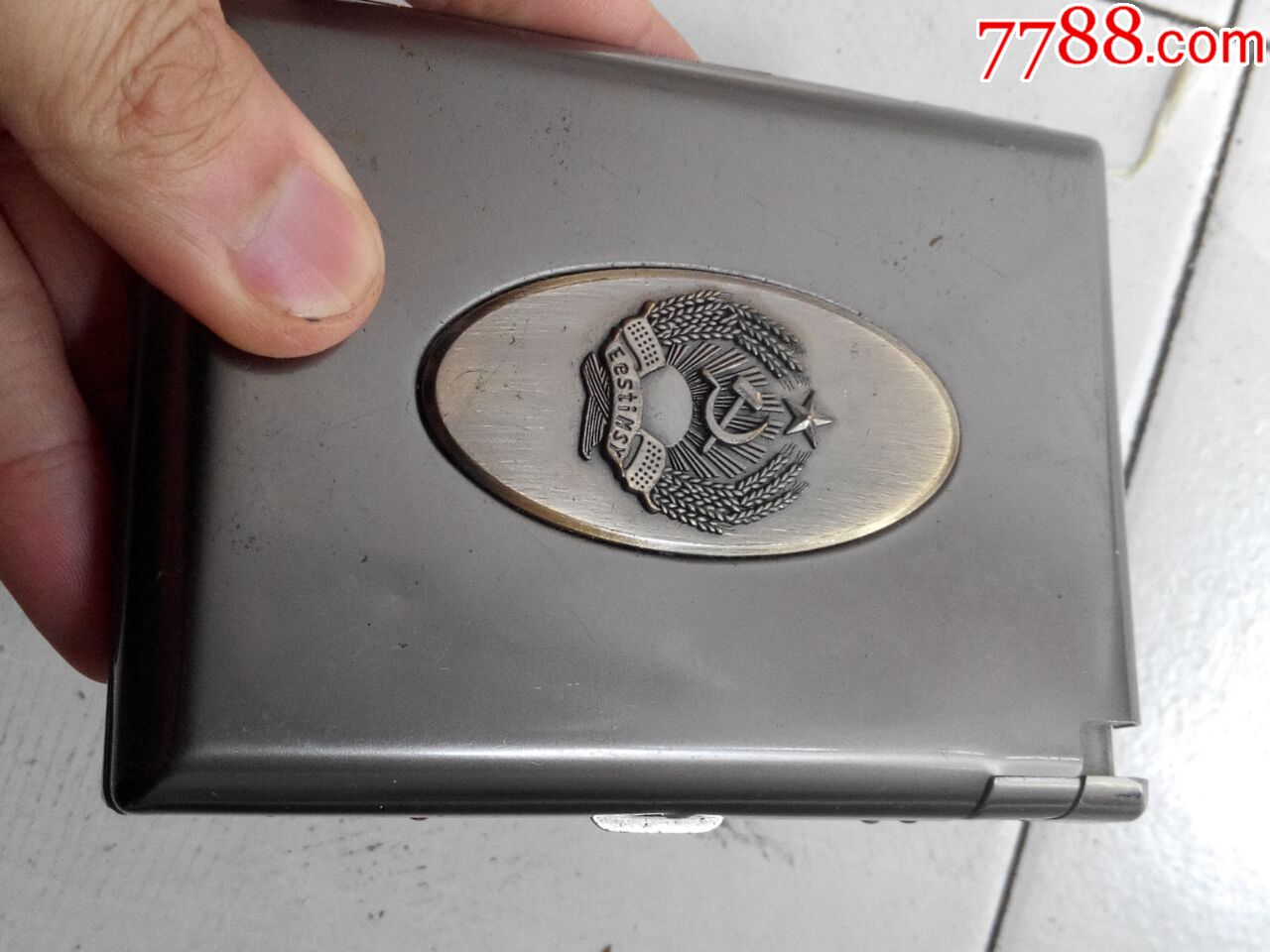 俄罗斯苏联烟盒烟包附带精致打火机