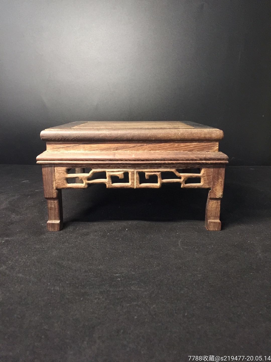 老鸡翅木木头底座,可放花瓶,全品相.