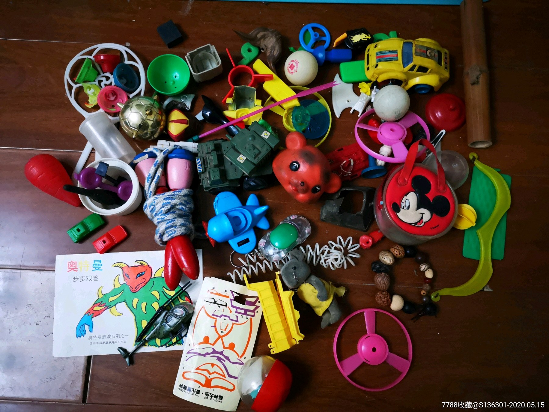 小玩具及配件一堆