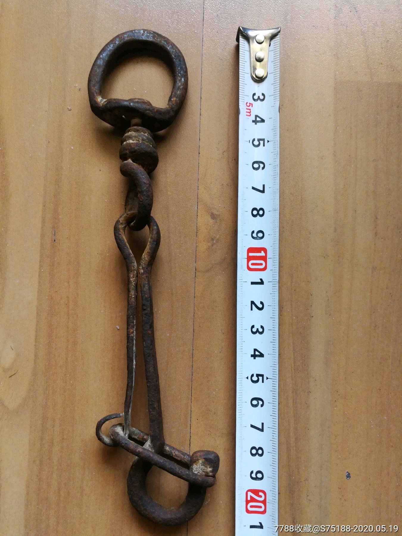 清代纯手工锻造带保险的井钩扁担钩工艺精湛厚实漂亮虎气大方
