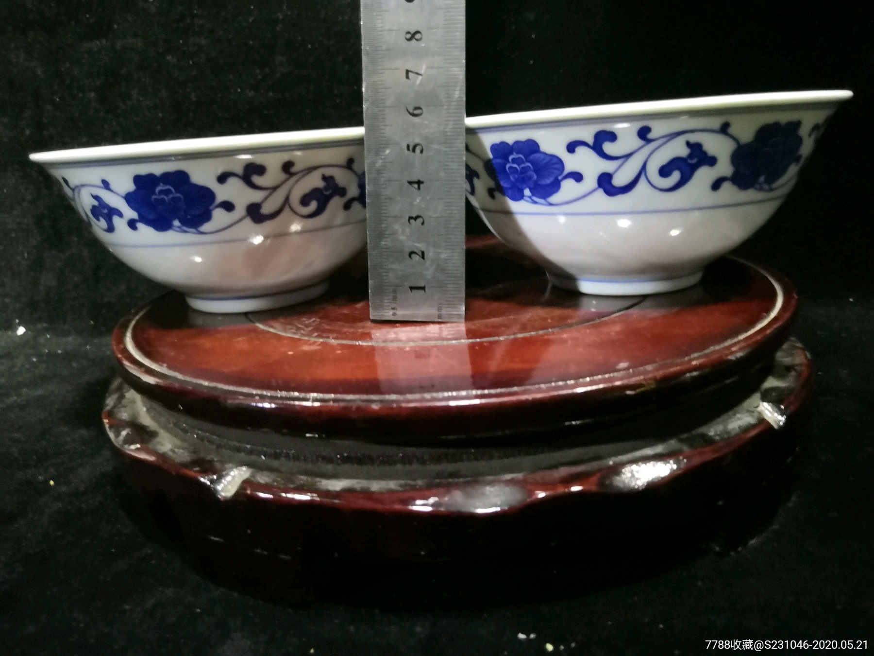 70年代人民瓷厂高白泥青花缠枝碗一对