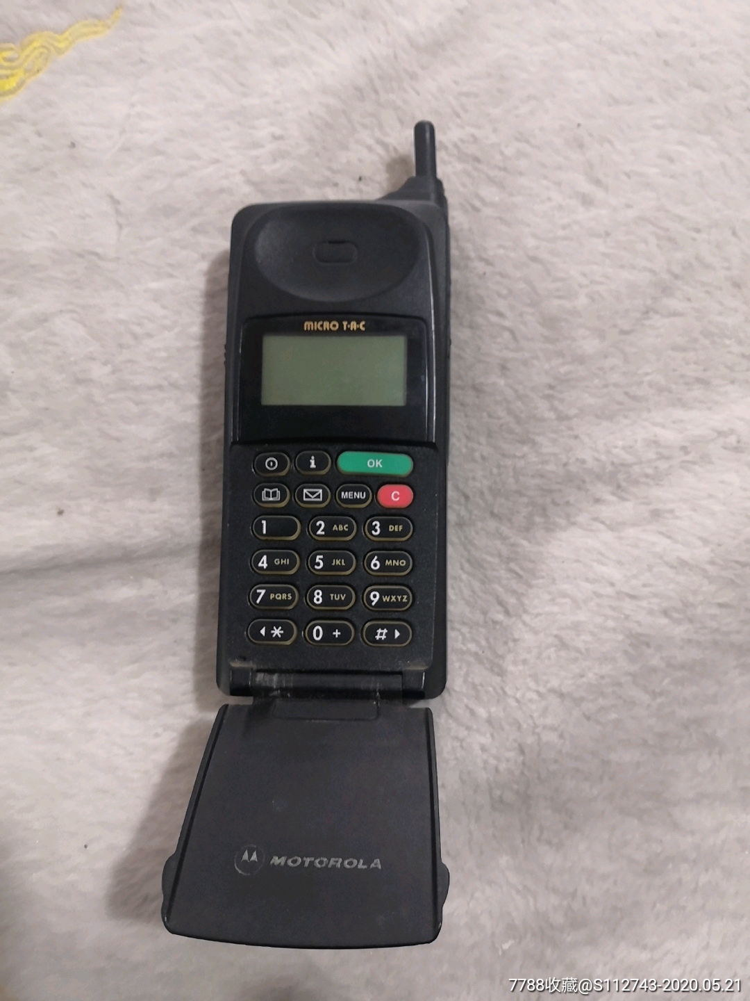 摩托罗拉8200:插大卡