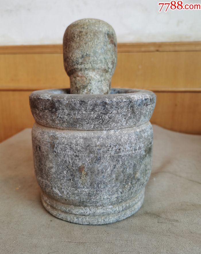 a260美品带锤的老石药臼