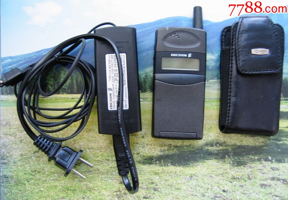 可供爱好者怀旧收藏的爱立信gf788c手机电池漏液了