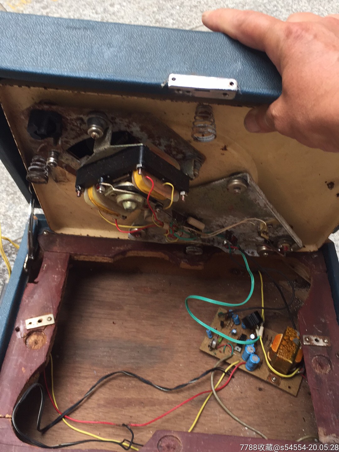 少见中华206fy电唱机带拉叭