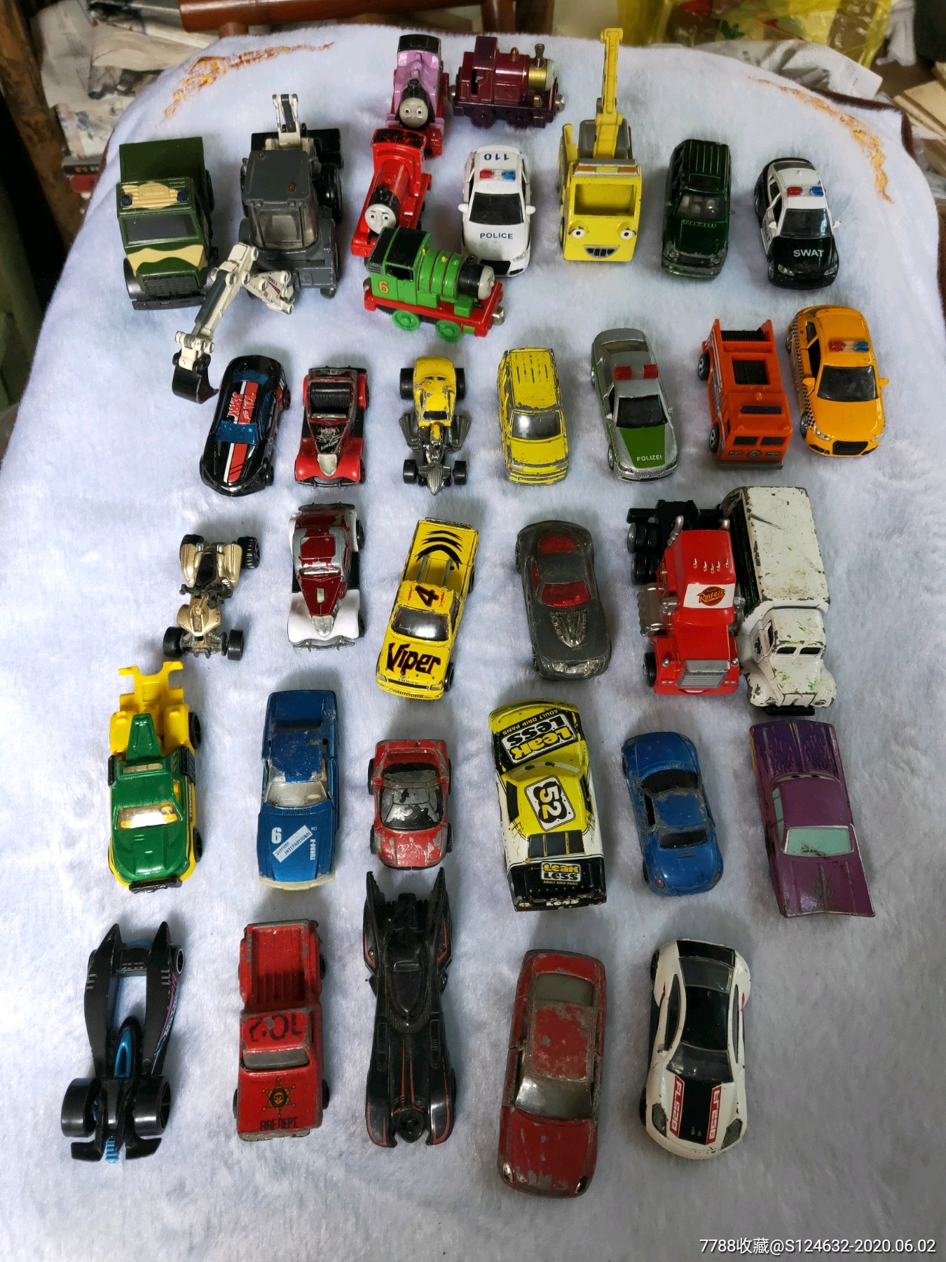 火柴盒小车一堆-轿车/赛车模型-7788模型收藏