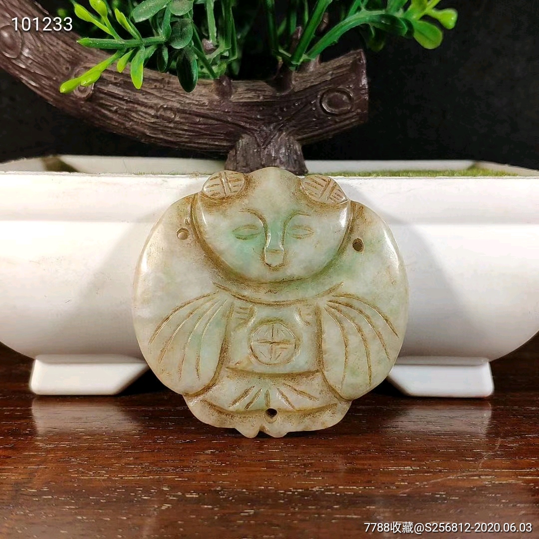 清代时期老翡翠雕童子帽花一个