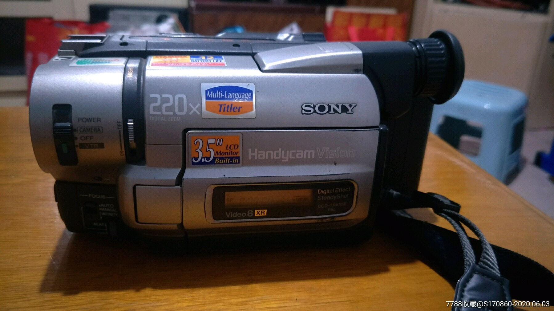 索尼hi8摄像机