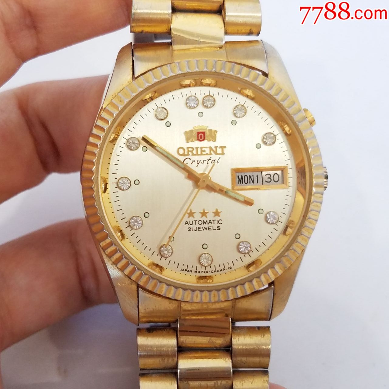 日本-双狮-三星系列-自动机械男表【闪钻刻度】【金表款】【金针金字