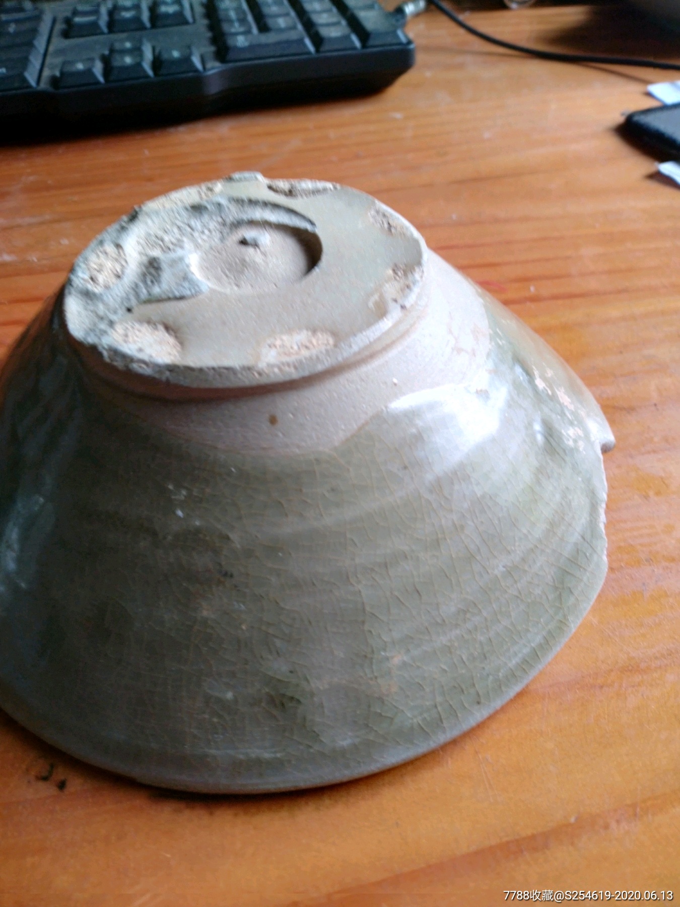 晚唐越窑玉璧底青瓷碗