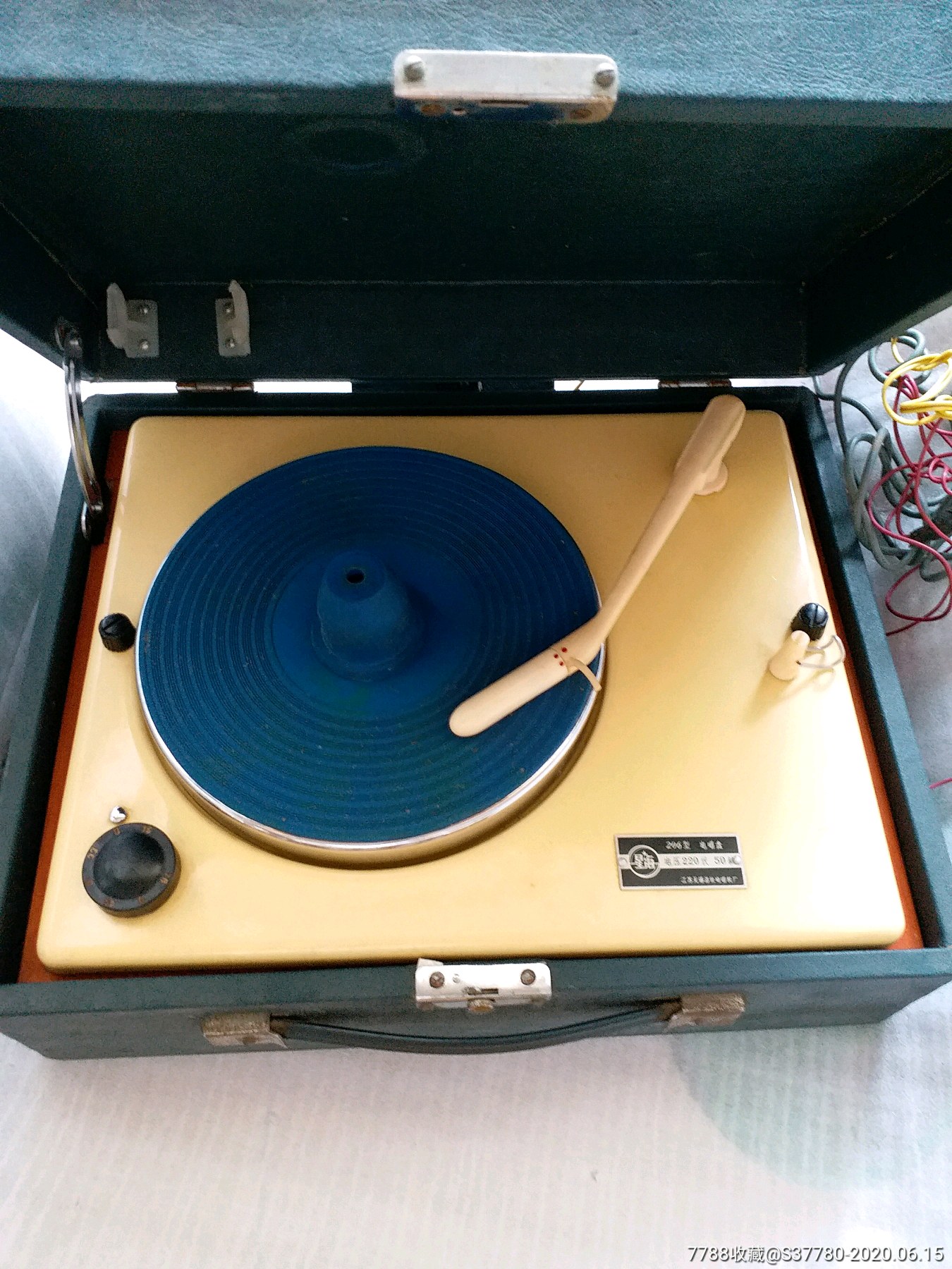 老电唱机星海留声机通电正常转动无破损