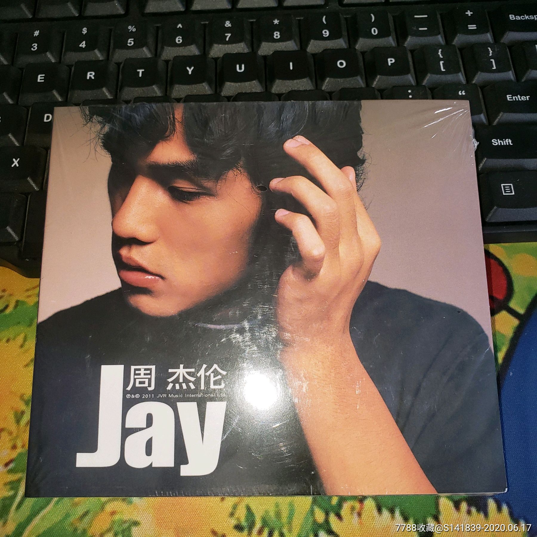 周杰伦杰伦十代《jay》cd碟有划痕