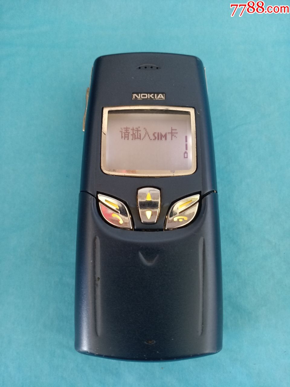 一台经典收藏限量版nokia诺基亚8855滑盖手机