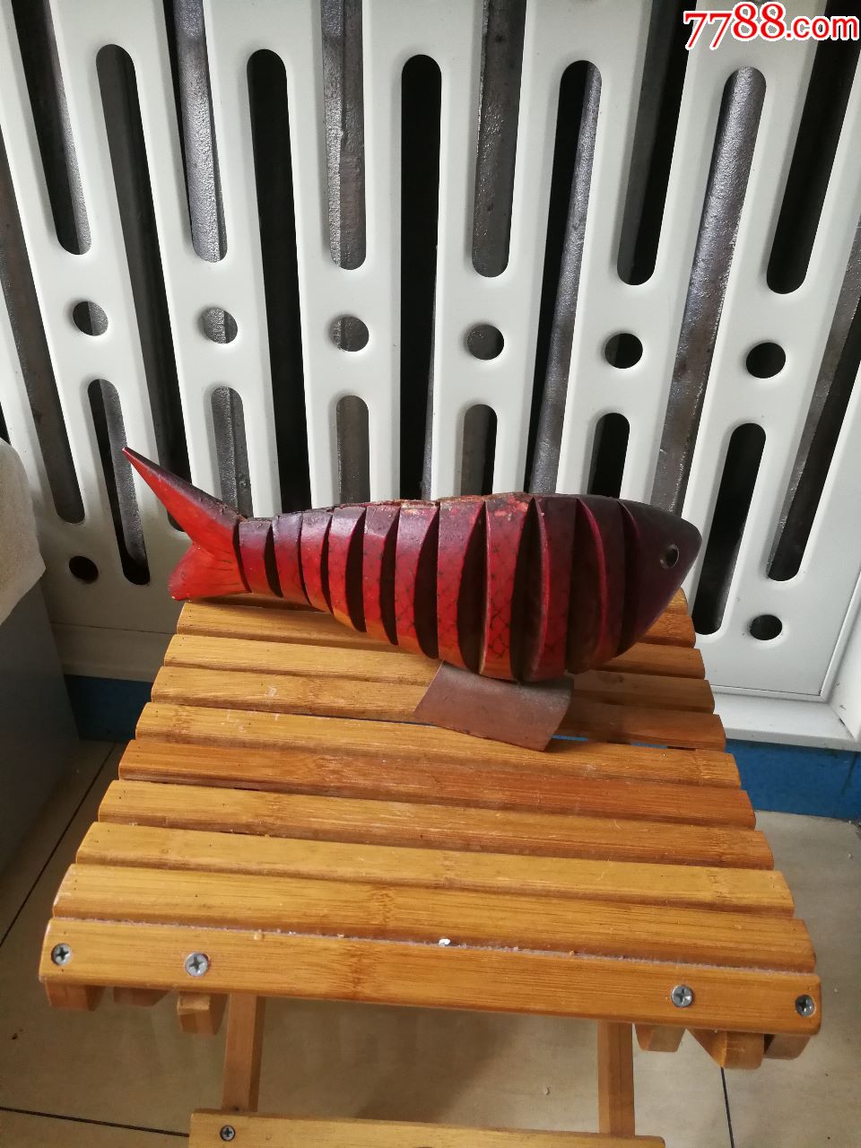 一个可动的木头鱼