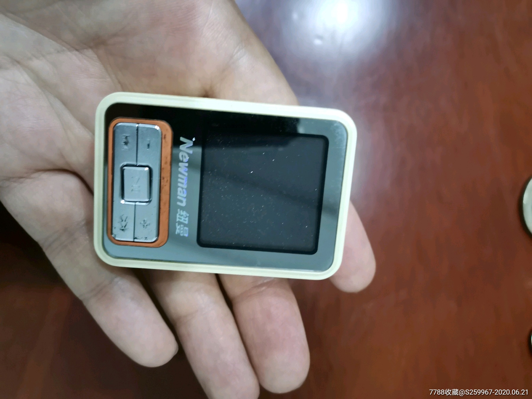 纽曼mp4纽曼影音王梦想中国纪念版-随身听/mp3-7788收藏