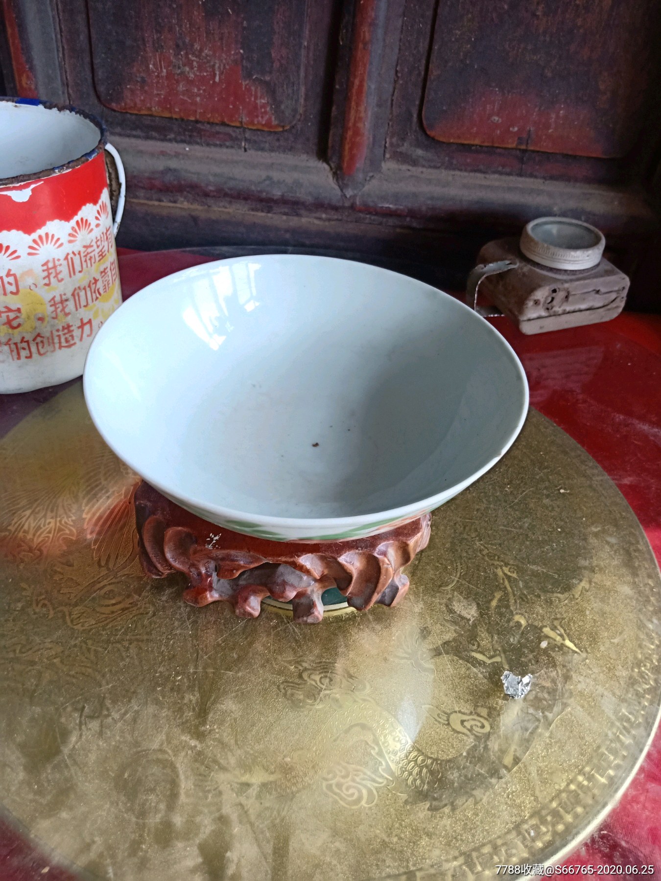 怀旧民国花卉细瓷碗