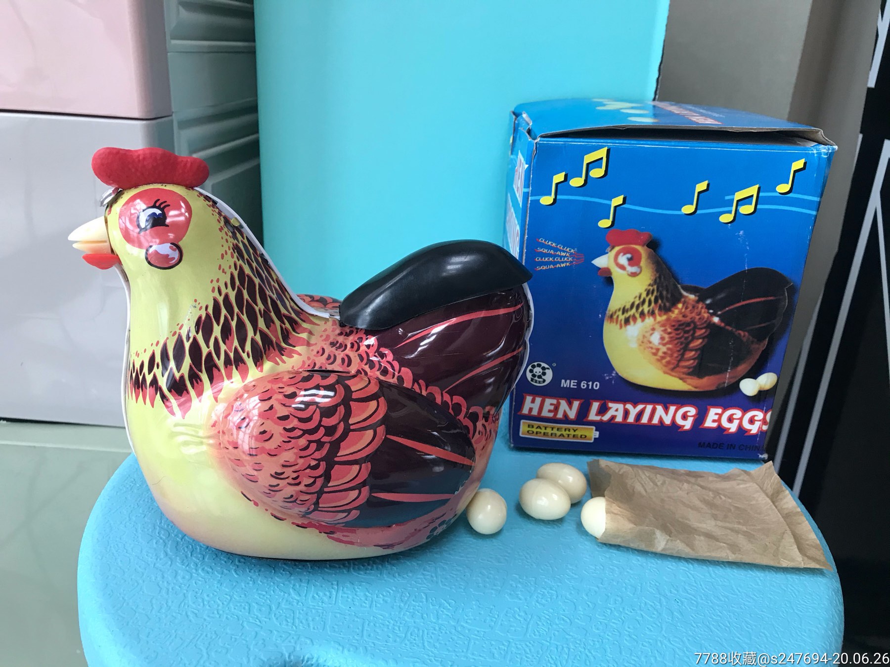 电动铁皮玩具母鸡下蛋