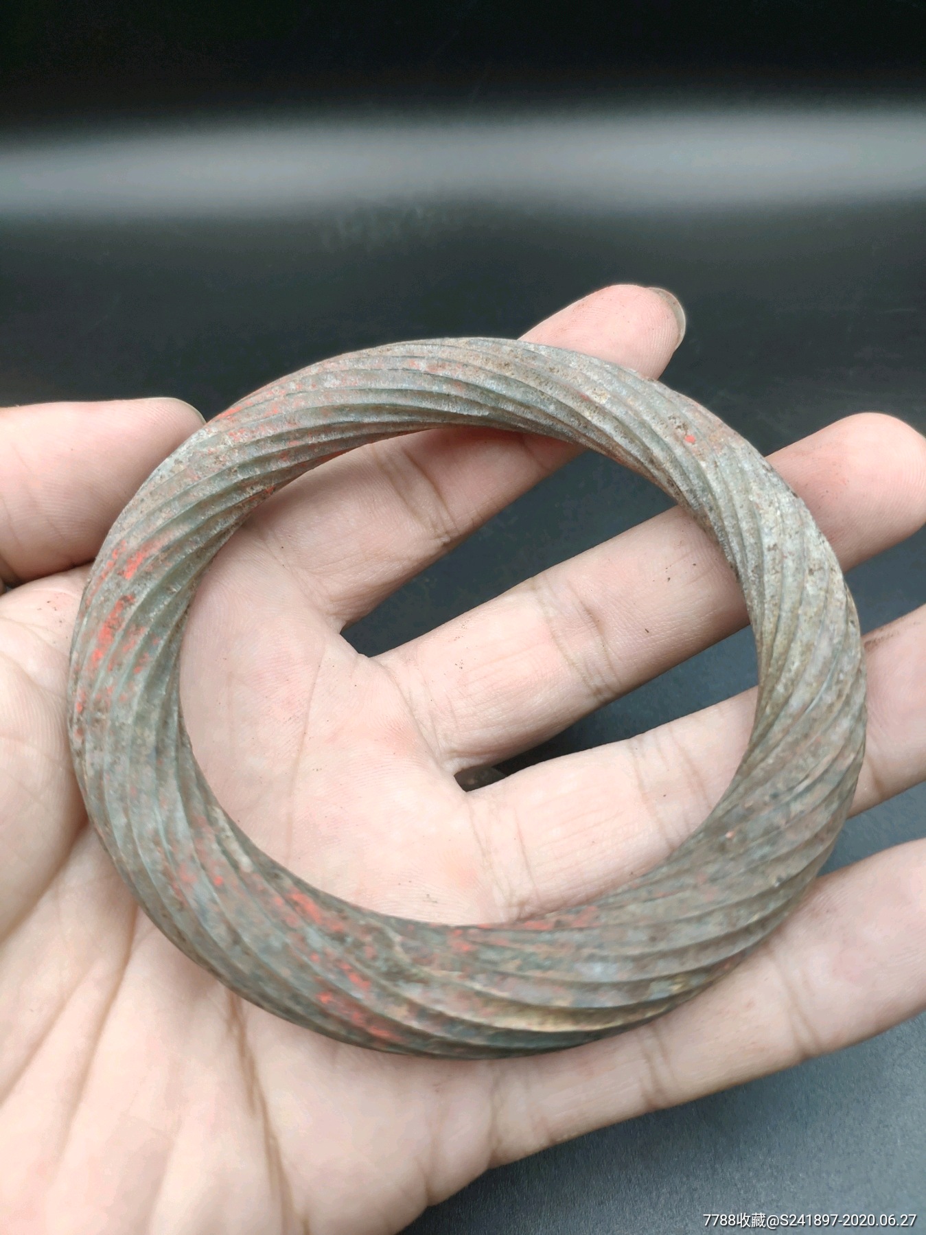 螺纹古玉手镯