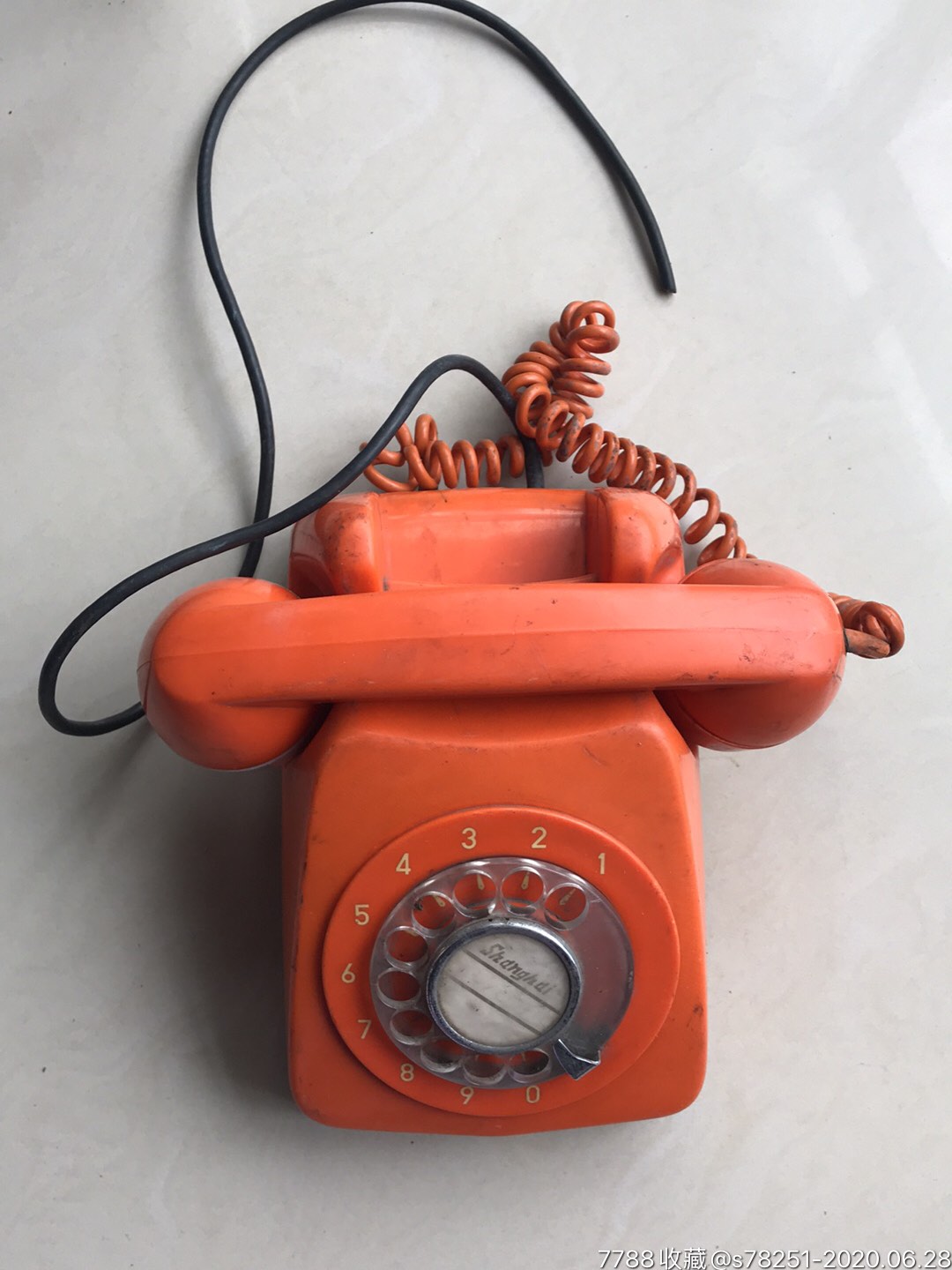 文革红拨号电话机