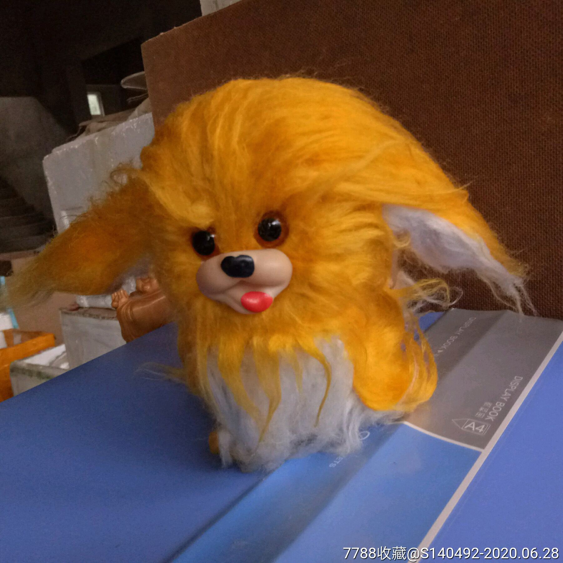 八几年金毛狮子狗玩具模型