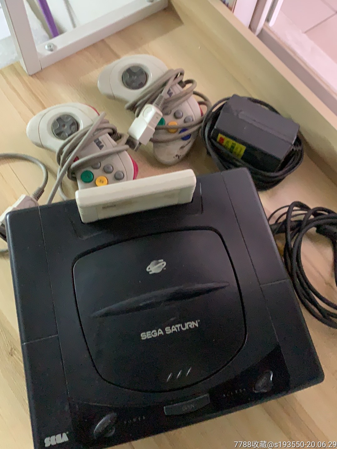 世嘉黑土星游戏机一套