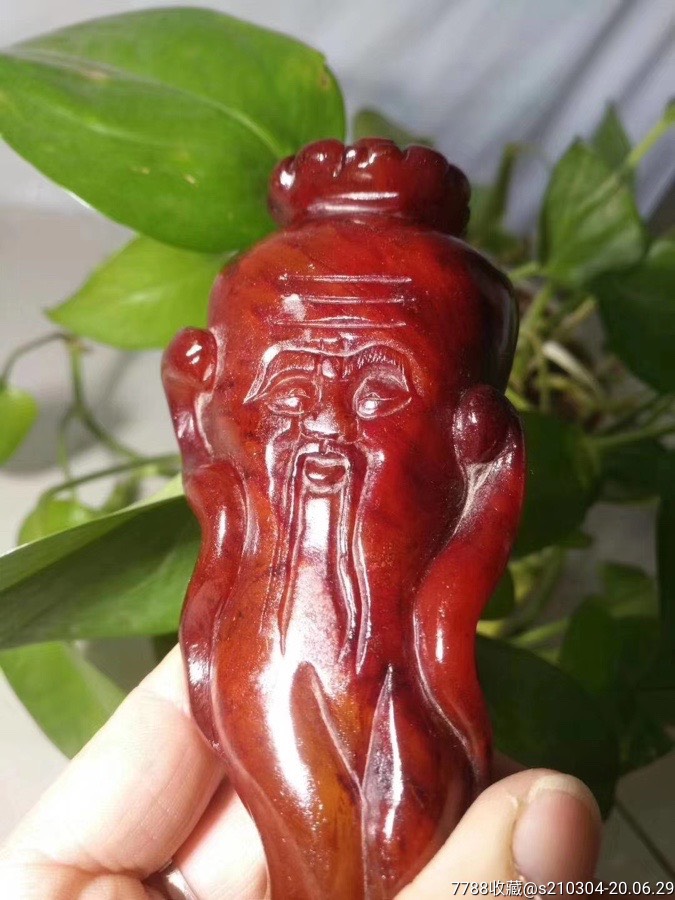 红玉手把件,成色细节如图,保存完整,喜欢的联系