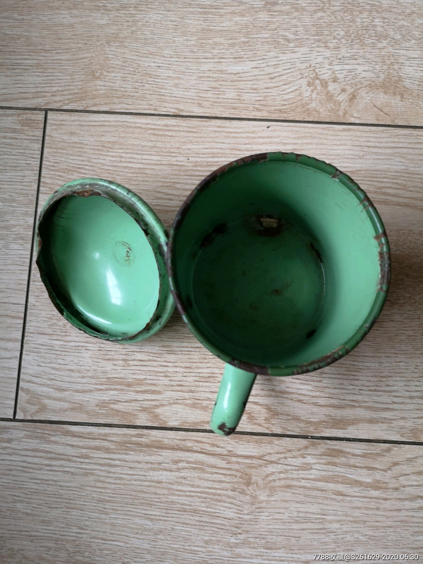 公私合营草绿带花纹口缸