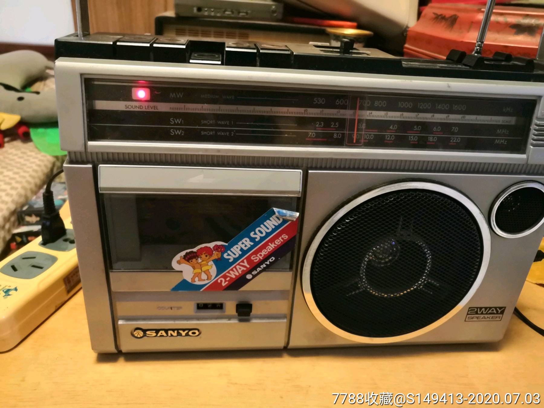 三洋收录机一台,品相不错,功能正常,音质倍棒,收藏佳品