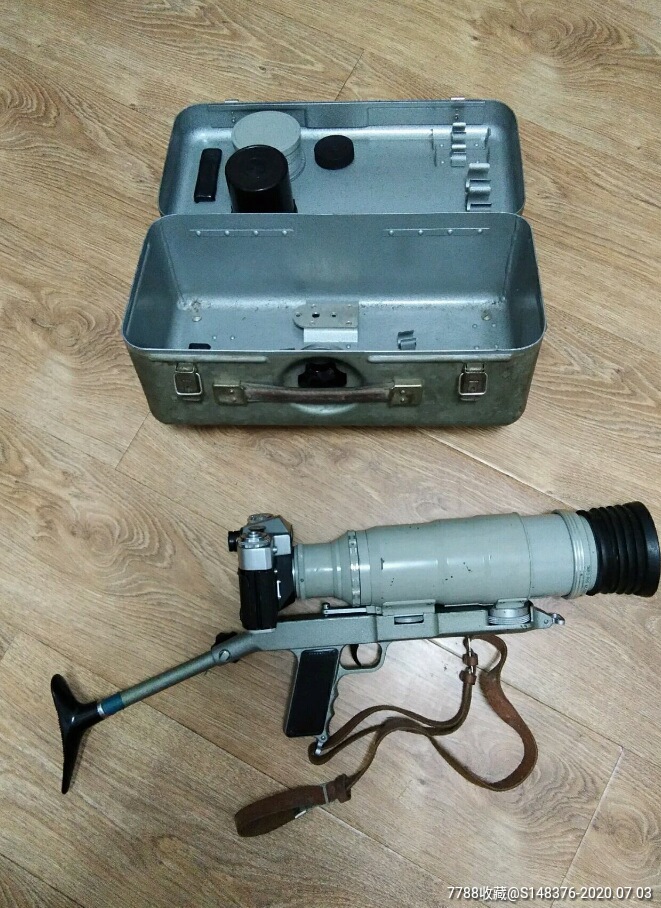 前苏联战地记者用枪型泽尼特相机