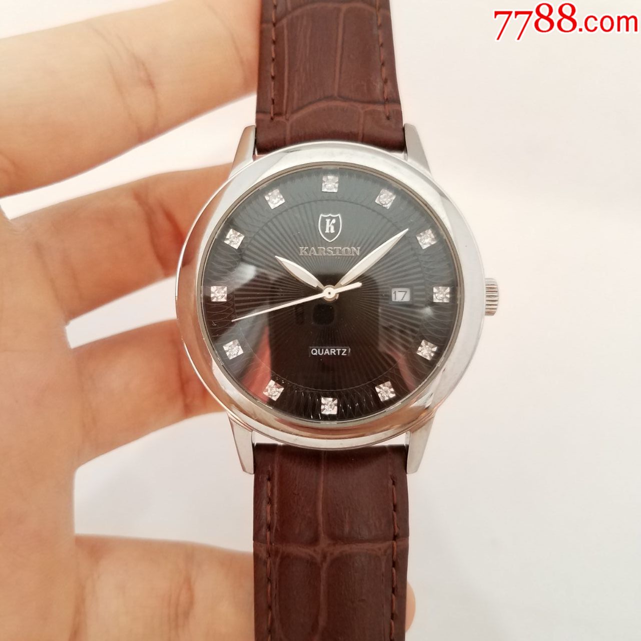凯斯顿牌电子男表【闪钻刻度】【漂亮拉丝纹表盘】【走时正常,日历