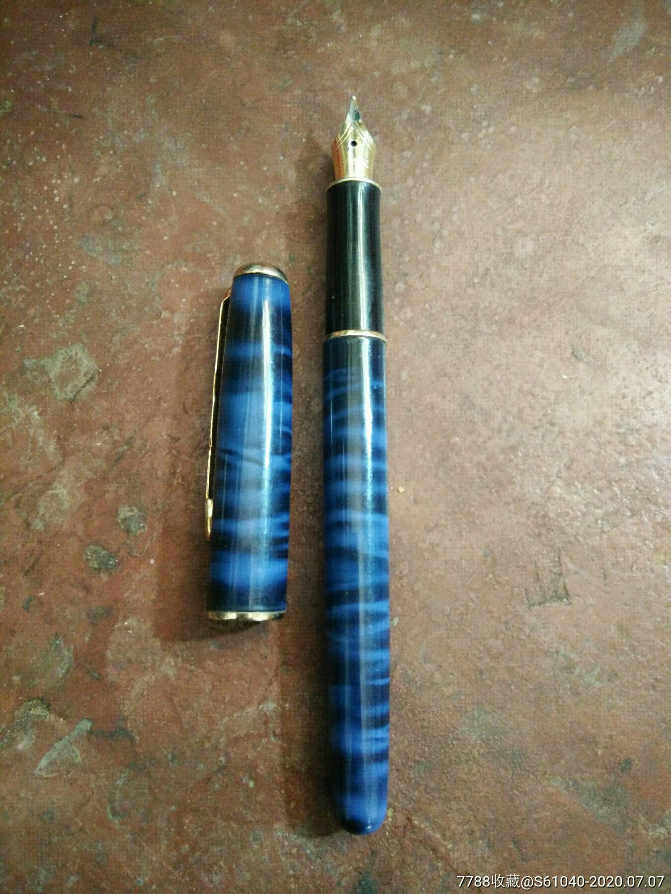 蓝黑花杆派克老钢笔《一天快拍》