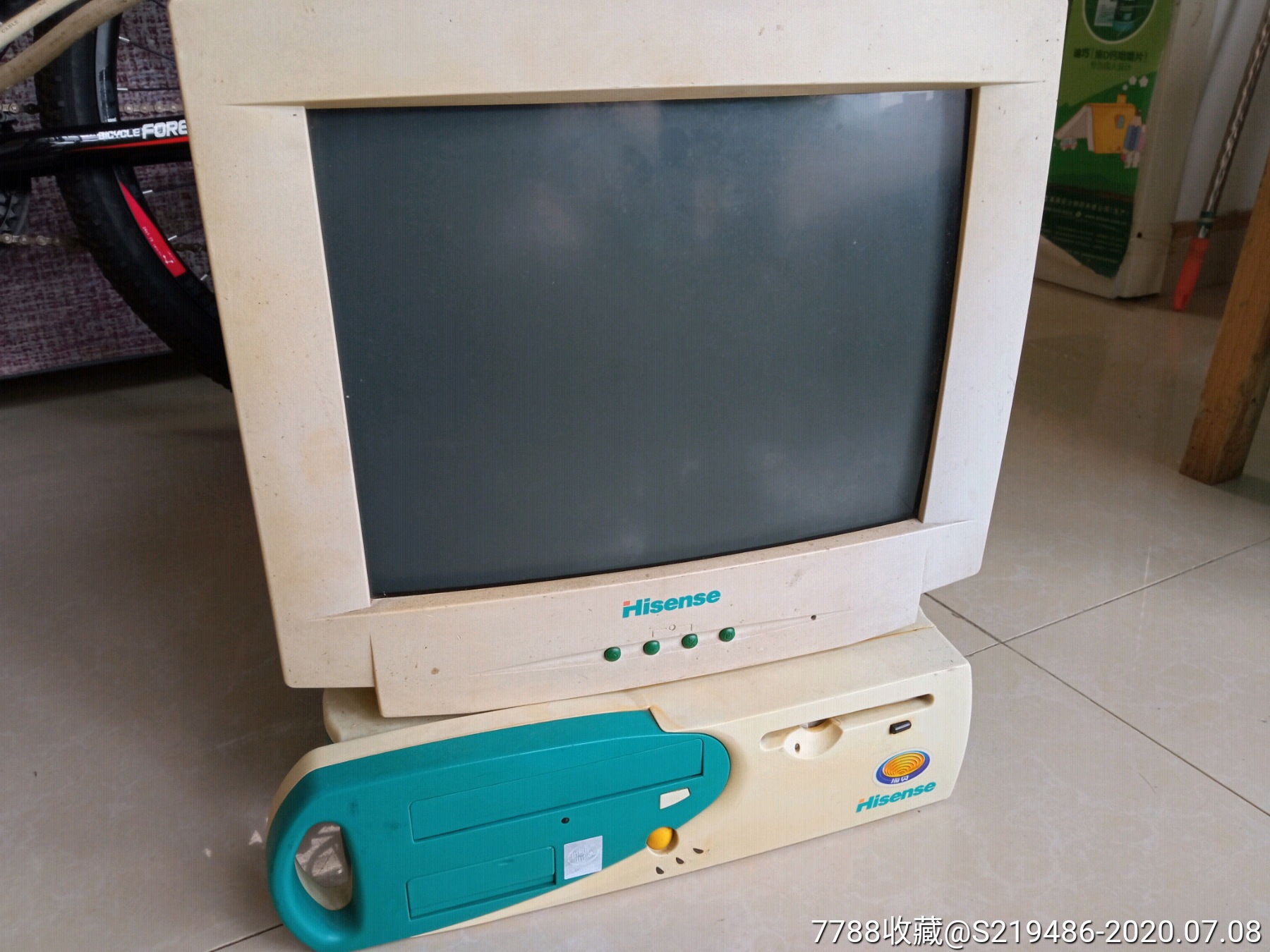 海信海贝2000型台式电脑主机加显示器