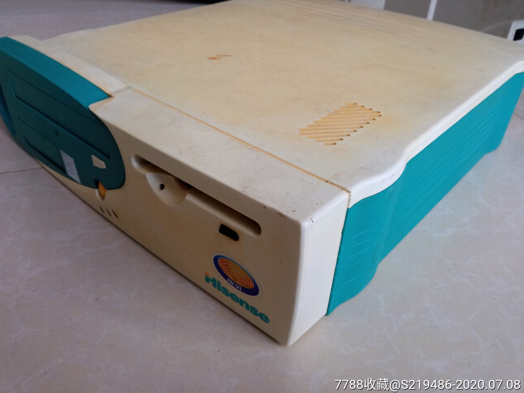 海信海贝2000型台式电脑主机加显示器