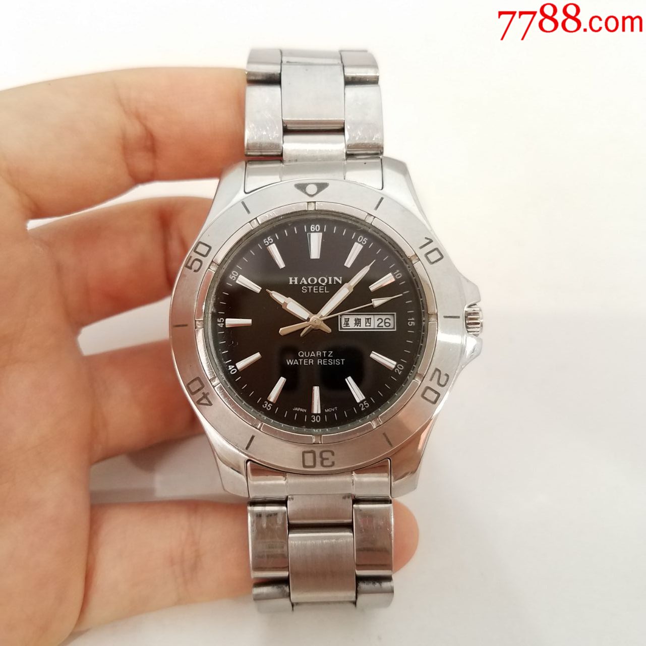 豪琴电子男表【夜光漂亮】【高闪立体刻度,独特指针】【走时正常,日历